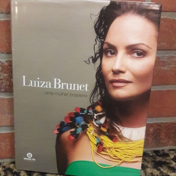 Luiza Brunet Sexy Fashion Famous Model Hardcover Fashion Book El Libro RARE HTF - Picture 1 of 8